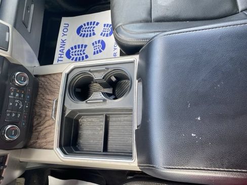 Used 2019 Ford F250 Lariat w/ Chrome Package AWD/4WD image 24