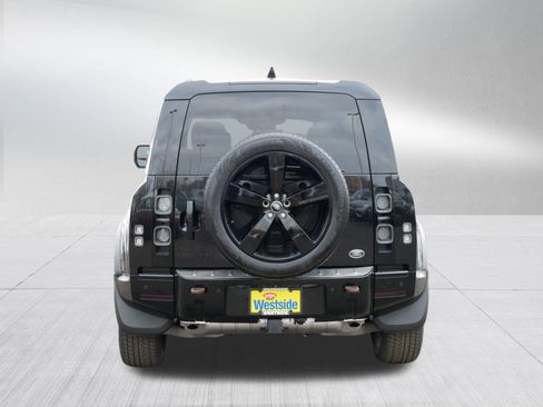 Used 2023 Land Rover Defender 90 X image 6