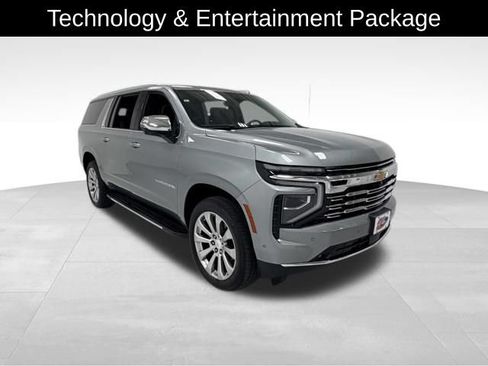 Certified 2026 Chevrolet Suburban Premier AWD/4WD image 8