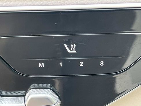 Used 2025 Mercedes-Benz GLC 300 4MATIC image 20