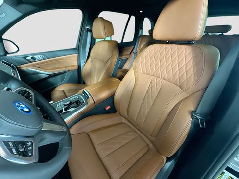 New 2026 BMW X5 xDrive50e image 21
