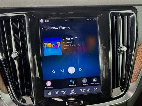 Used 2025 Volvo V60 B5 Cross Country Plus image 16