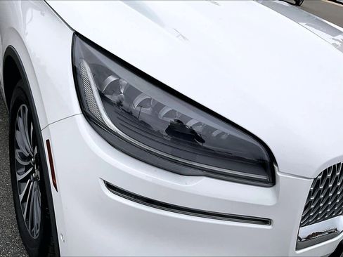 Used 2022 Lincoln Aviator Reserve w/ Elements Package Plus image 27