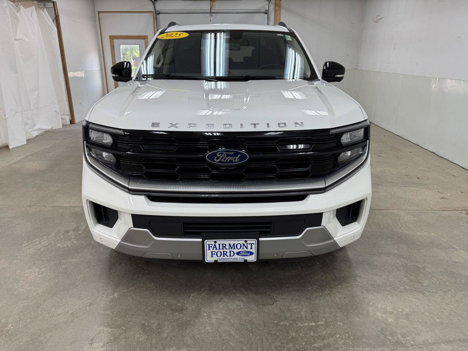Used 2025 Ford Expedition Max Platinum AWD/4WD image 8
