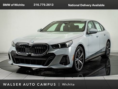 New 2026 BMW 530i xDrive w/ M Sport Package image 1