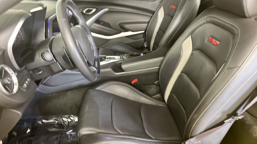Used 2017 Chevrolet Camaro SS RWD image 16