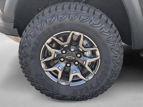 New 2026 Chevrolet Colorado ZR2 w/ Technology Package image 9