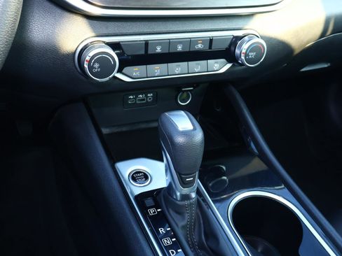 Used 2024 Nissan Altima 2.5 SV image 20