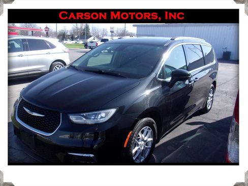Used 2022 Chrysler Pacifica Touring-L image 1