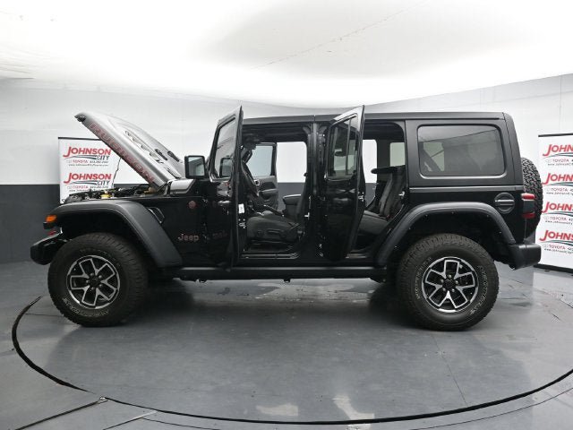 Used 2024 Jeep Wrangler Unlimited Rubicon AWD/4WD image 46