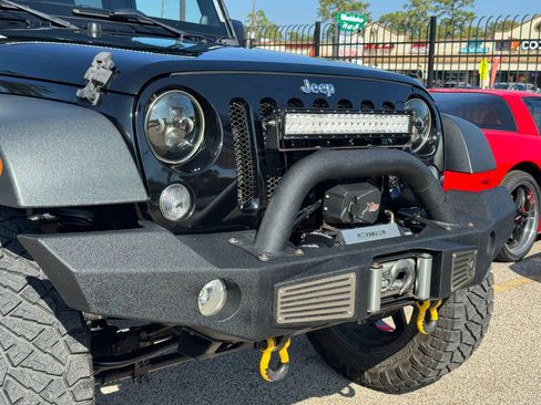 Used 2014 Jeep Wrangler Unlimited Sport w/ Quick Order Package 24S image 12