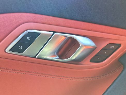 Used 2024 BMW Z4 M40i w/ Premium Package image 19