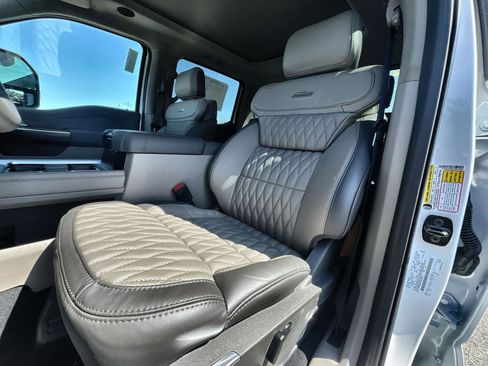 New 2026 Ford F450 Platinum w/ Platinum Plus Package image 13