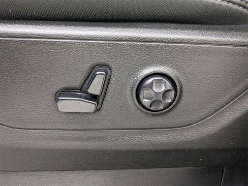 Certified 2020 RAM 1500 Big Horn image 13