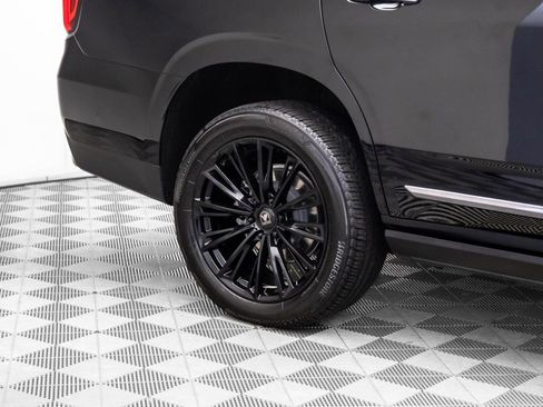 Used 2024 GMC Yukon Denali Ultimate image 36