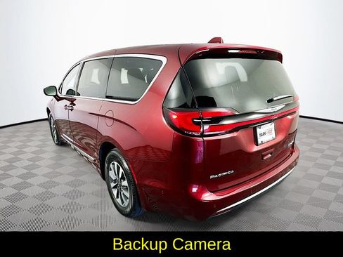 Used 2022 Chrysler Pacifica Limited FWD image 7