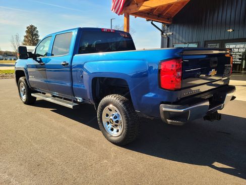 Used 2019 Chevrolet Silverado 3500 W/T w/ WT Convenience Package image 6