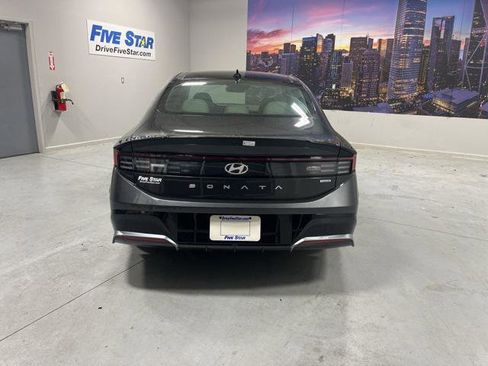 New 2025 Hyundai Sonata Limited image 29
