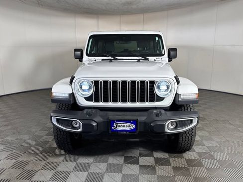 Certified 2025 Jeep Wrangler Unlimited Sahara AWD/4WD image 3