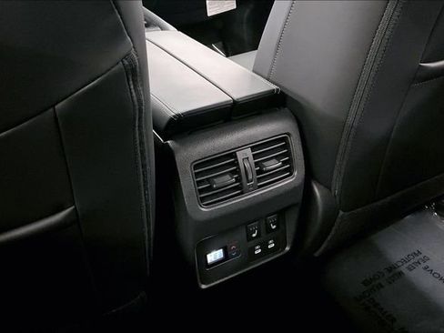 New 2025 Nissan Rogue Platinum w/ Tech Package image 22