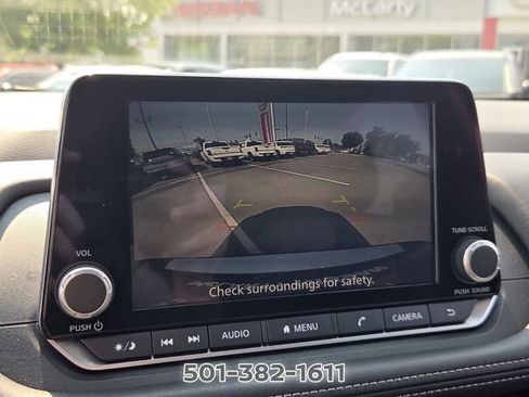 Certified 2025 Nissan Rogue SV w/ SV Premium Package FWD image 21