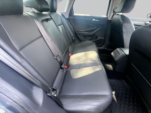 Used 2019 Volkswagen Jetta SE FWD image 20