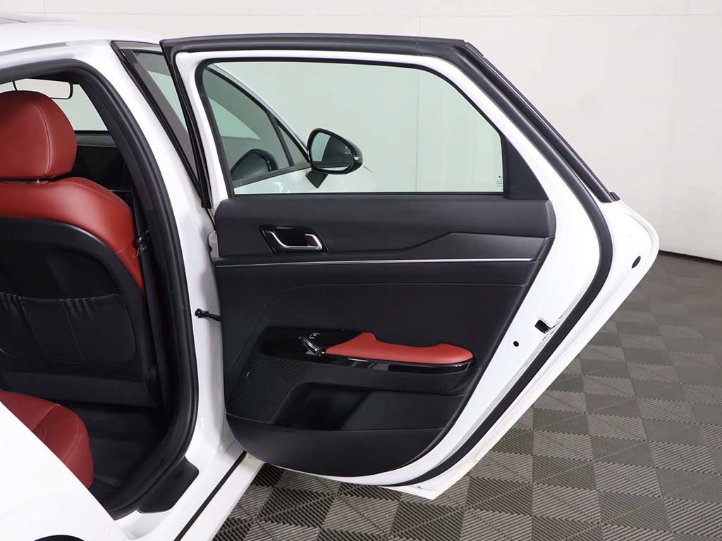 Used 2025 Kia K5 GT-Line w/ GT-Line Premium Package FWD image 24