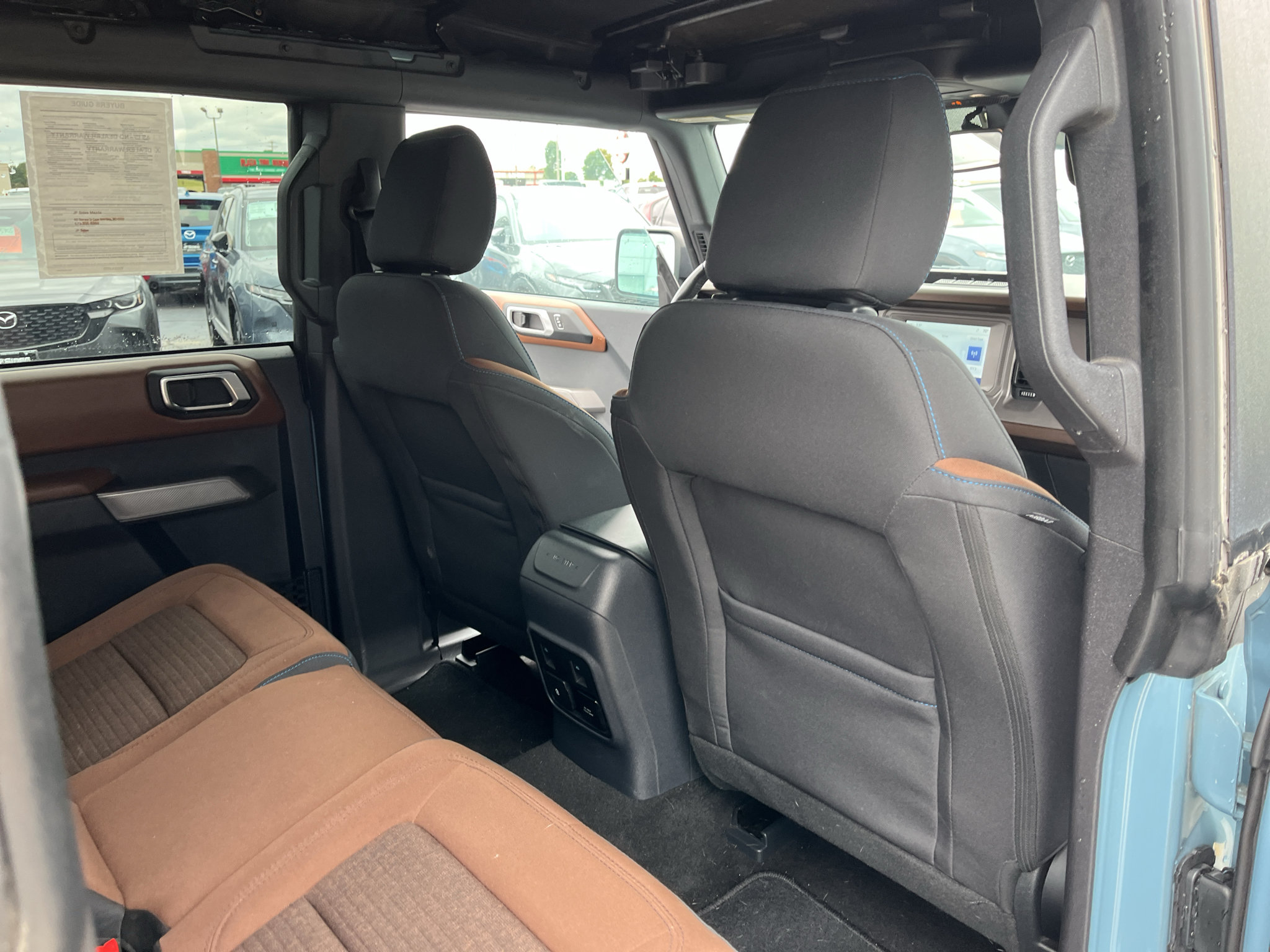 Used 2023 Ford Bronco Outer Banks AWD/4WD image 36