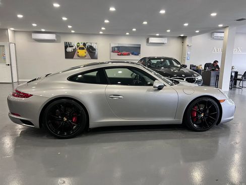 Used 2018 Porsche 911 Carrera S RWD image 8