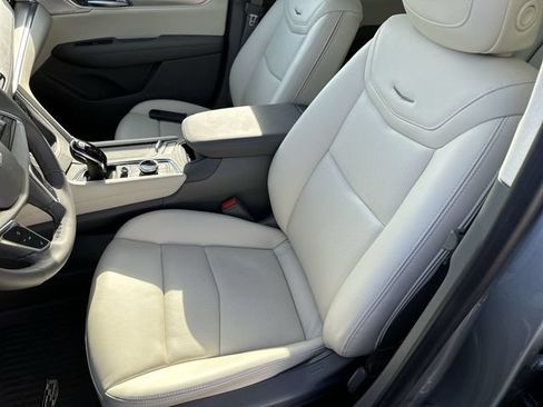 Used 2026 Cadillac XT5 Premium Luxury w/ Driver Assist Package AWD/4WD image 15