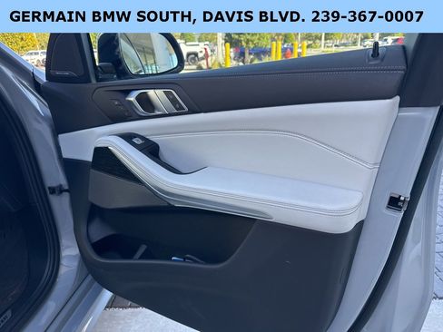 Certified 2024 BMW X7 xDrive40i w/ M Sport Package image 7