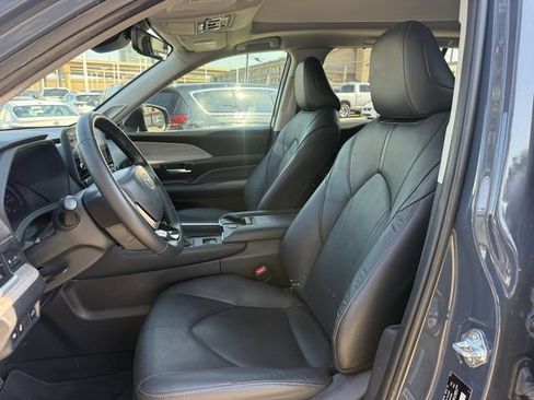 Used 2026 Toyota Grand Highlander FWD image 28