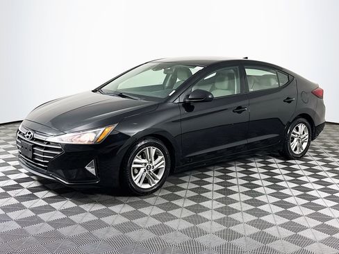 Used 2019 Hyundai Elantra SEL image 4