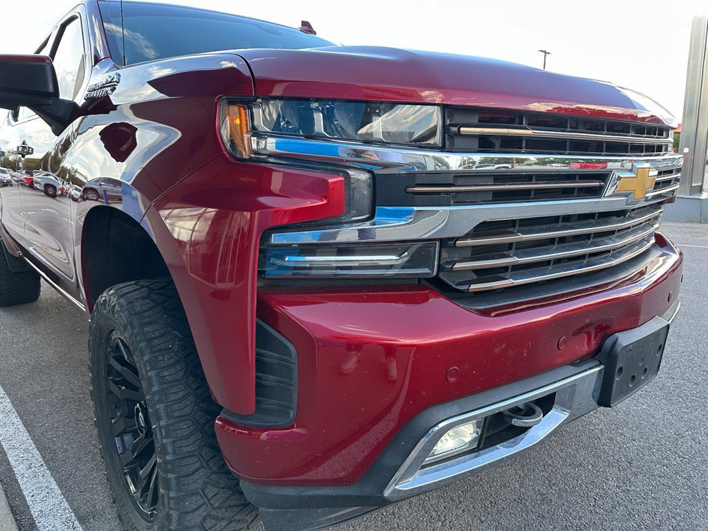 Used 2021 Chevrolet Silverado 1500 High Country w/ Technology Package AWD/4WD image 5