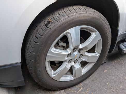 Used 2016 Chevrolet Traverse LTZ w/ LPO, 'HIT The Road' Package FWD image 8