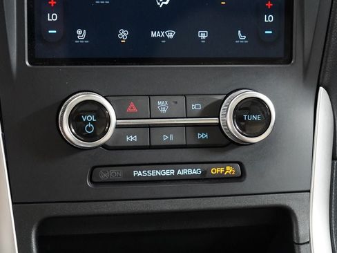 Certified 2024 Ford Edge SEL w/ Convenience Package AWD/4WD image 22