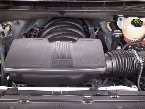 Used 2025 GMC Yukon Denali image 3