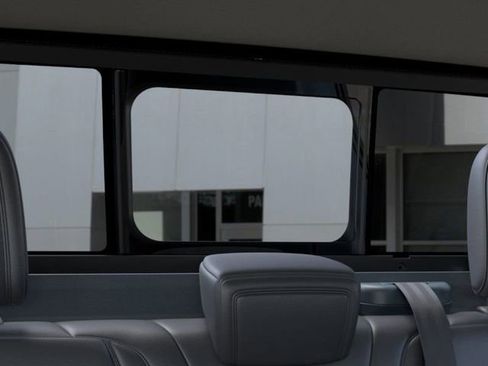 New 2025 Ford Maverick Lariat w/ Black Appearance Package image 24