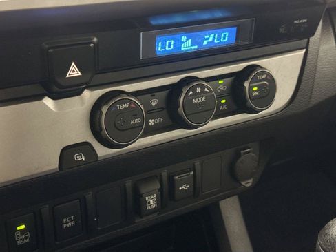 Certified 2022 Toyota Tacoma SR5 w/ Technology Package RWD image 23