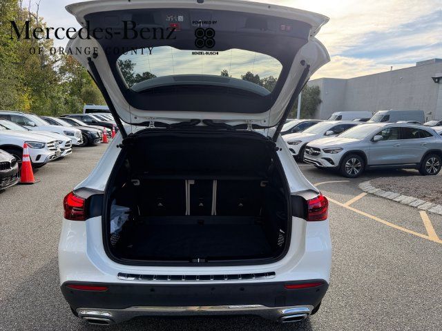 Certified 2026 Mercedes-Benz GLA 250 4MATIC image 10