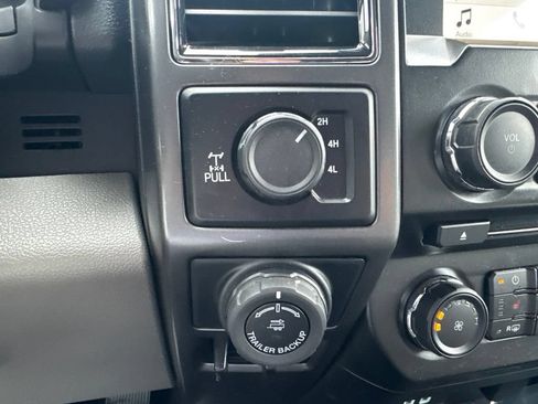 Used 2017 Ford F150 XLT w/ Equipment Group 302A Luxury AWD/4WD image 17