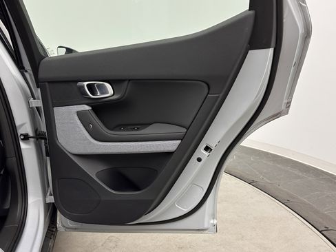 Used 2022 Polestar Polestar 2 w/ Plus Package image 30