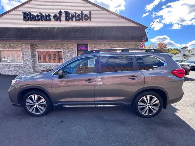 Used 2021 Subaru Ascent Limited w/ Technology Package AWD/4WD image 4