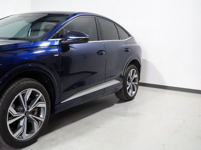 Used 2024 Audi Q4 e-tron quattro Premium Plus Sportback AWD/4WD image 46