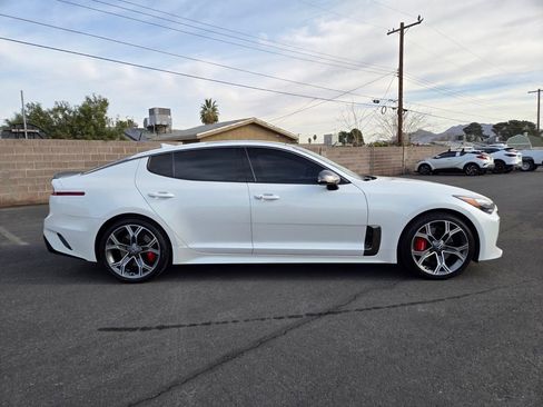 Used 2019 Kia Stinger GT2 image 7