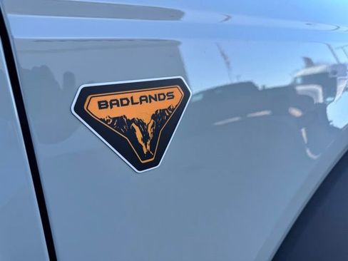 Used 2023 Ford Bronco Badlands image 26