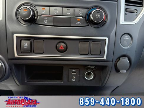 Used 2017 Nissan Titan S image 20