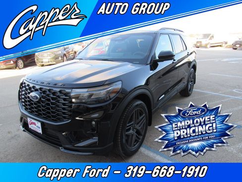 New 2026 Ford Explorer ST-Line w/ ST-Line Street Pack AWD/4WD image 1