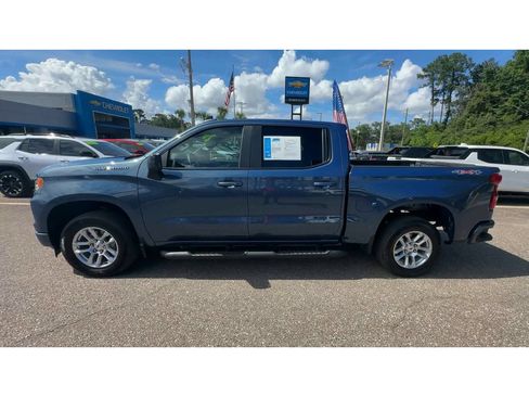 Used 2024 Chevrolet Silverado 1500 RST AWD/4WD image 5
