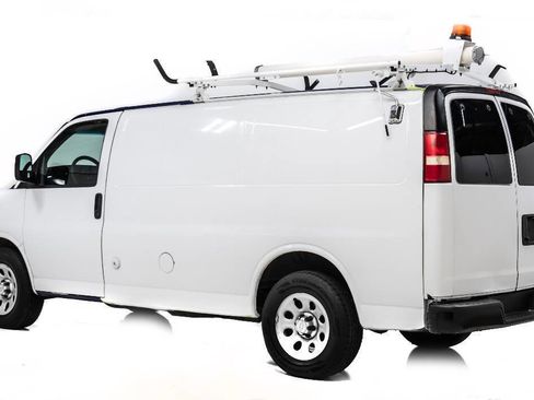 Used 2013 Chevrolet Express 1500 RWD image 4